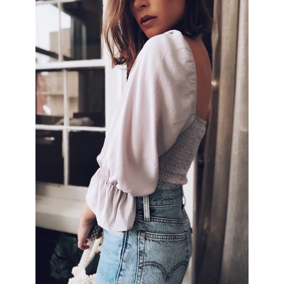 Last 1✨🆕Leighton Gray Puff Sleeve Smocked Top - Picture 3 of 8